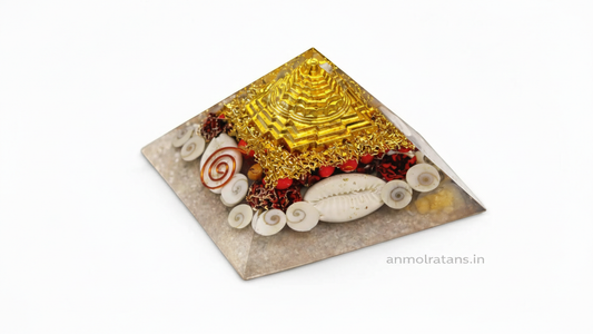 Crystal Heaven Laxmi Pyramid with Original Certified Gomati Chakra